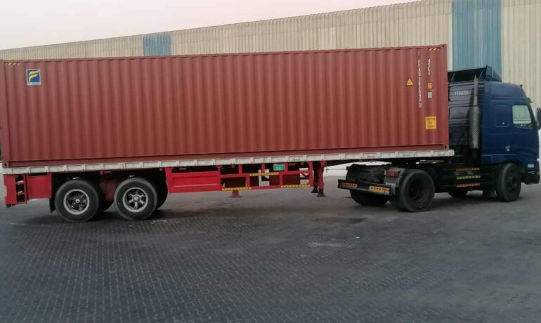 container truck and cargo service in dubai