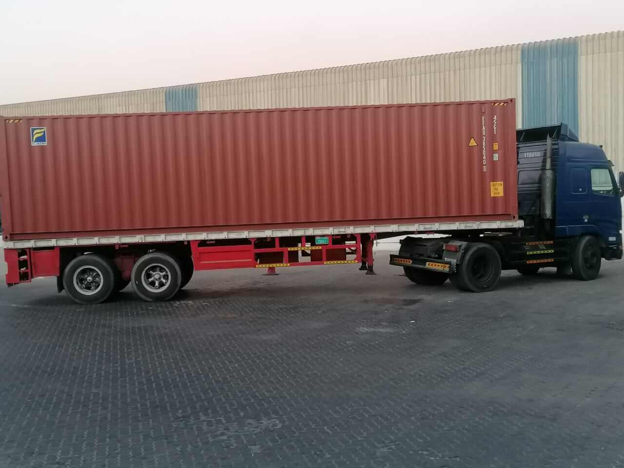 container truck and cargo service in dubai